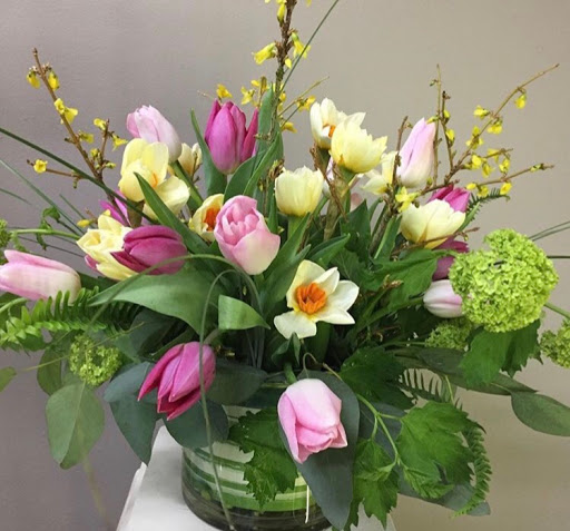 Surroundings Floral Studio - Thumbnail