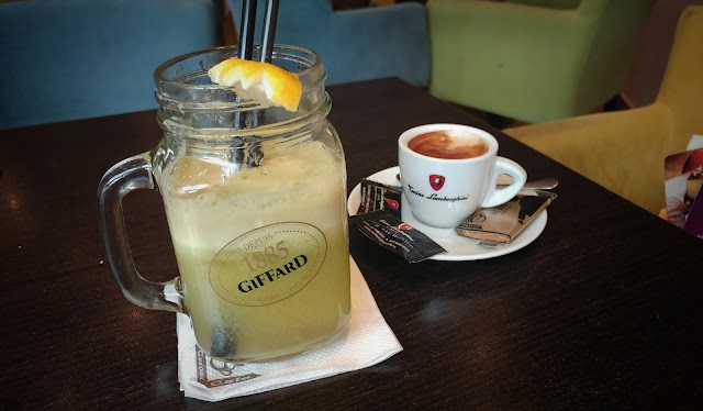 Caffe Corner