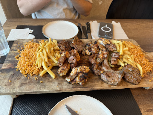 Photo 6 - MAISON GRILL