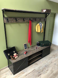 Photo n°6 de meuble industriel à Noeux-les-Mines (Magasin de meubles)