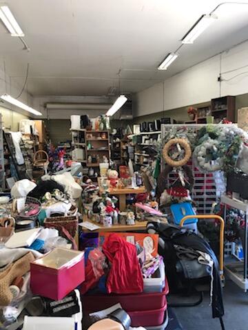 Mari's Boutique And Thrift - Thumbnail