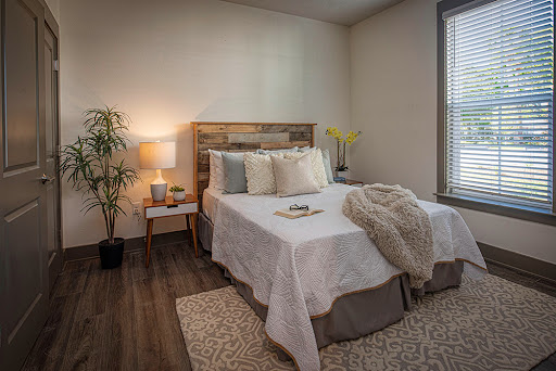 The Central on Orange Lake Apartments Gallery - United States