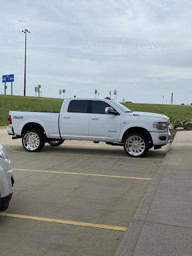 Unique Performance LLC - Visual