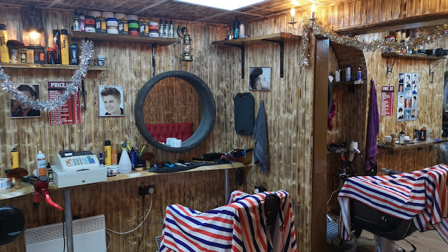 Comments and reviews of Holgate Barber Shop
