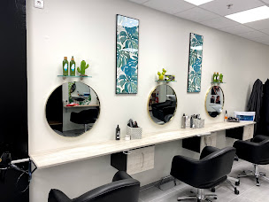 Photo n°21 de FD COIFFURE PK3 à Cholet (Salon de coiffure)