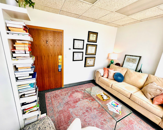 Rachel Dennis Psychotherapy & Counseling