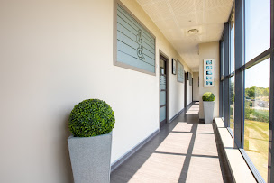 Photo n°1 de Dr Burcombe Nora à Évreux (Dentiste)