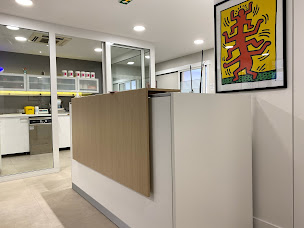 Photo n°16 de Docteur Stéphane Hayat à Courbevoie (Parodontiste spécialiste des implants dentaires)