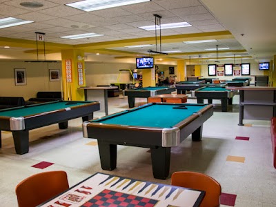 Memorial Union CyBowl & Billiards