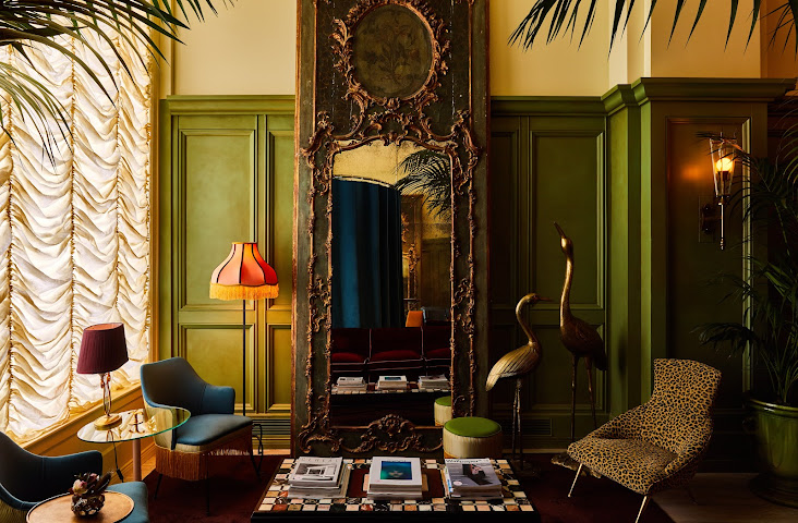 The Siren Hotel by null