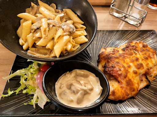 L'exquis Restaurant - Thumbnail