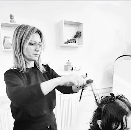 Photo n°8 de Cath Bien Être Capillaire Head Spa à Lamarque (Salon de coiffure)