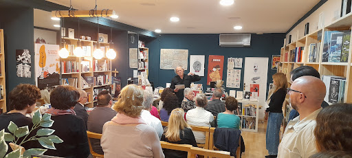 Librería Moriarty - Visual