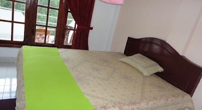 Photos of White Elephant Hotel