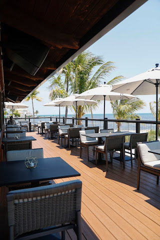 Oceanside Safari Restaurant & Lounge by null