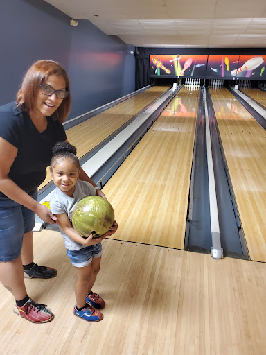 Cascade Lanes Bowling Alley - Thumbnail