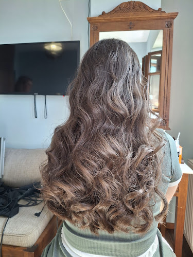 Comentarii opinii despre M&K hairdressing