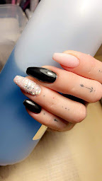 Photo n°7 de SKM NAILS à Cannes (Institut de beauté)