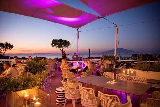 La Terrazza Lounge Bar - Thumbnail