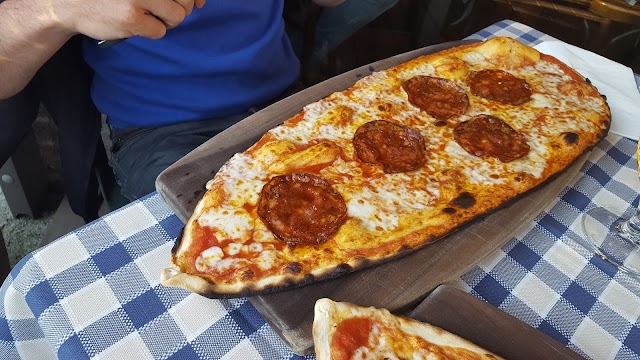 La Pizzaccia