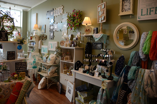 The Willow Tree Home Decor & Gifts - Thumbnail