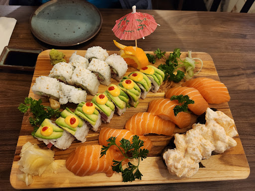Toro Sushi - Visual