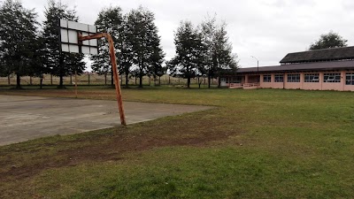 Photos of Escuela Vicente Perez Rosales