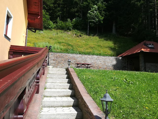 Apartments Hiša Pod Sumikom