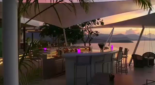 Maithy Pool Lounge & Restaurant