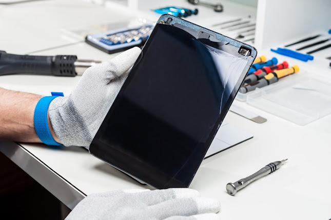 Opinie o Tele Expert Serwis iPhone Samsung Galeria Madison, poziom +2 w Gdańsk - Sklep z telefonami komórkowymi