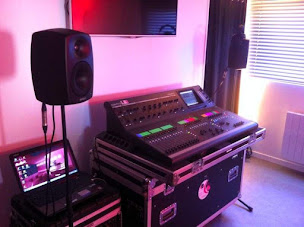 Photo n°8 de Imagine La Scène à Échillais (Magasin de location de chaînes hi-fi)