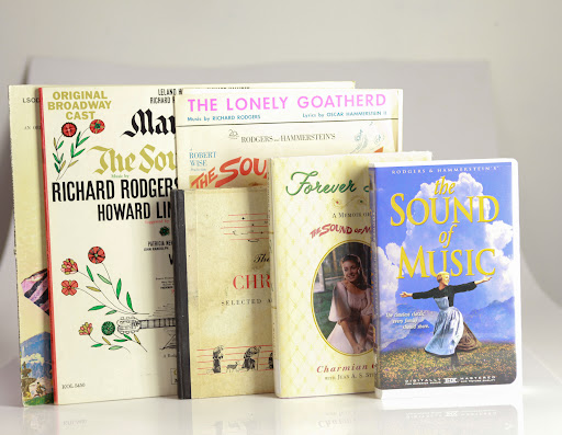 Books for Decor - Thumbnail