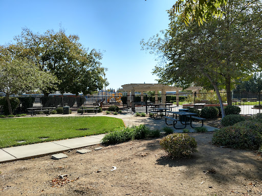 Fountain Plaza Park - Thumbnail