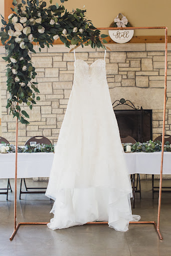 Visions Of Silk Wedding Floral Artistry - Thumbnail