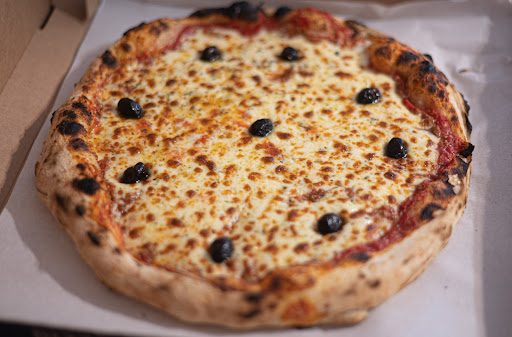 Photo 1 - Pizza Alain