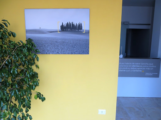 Studio dentistico dott.ssa Romina Lopez Gallery - Italy