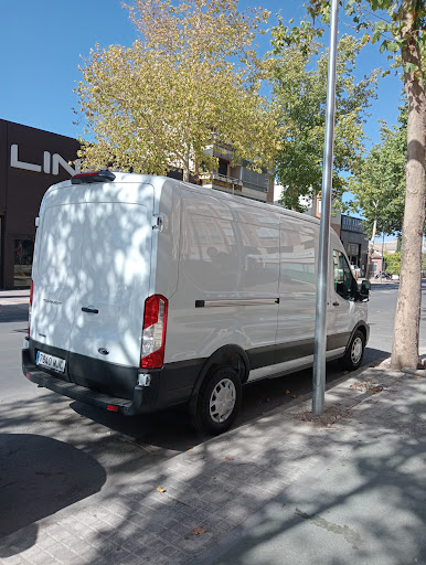 Aval Úbeda Alquiler De Coches y furgonetas