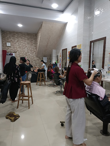 L'vira salon