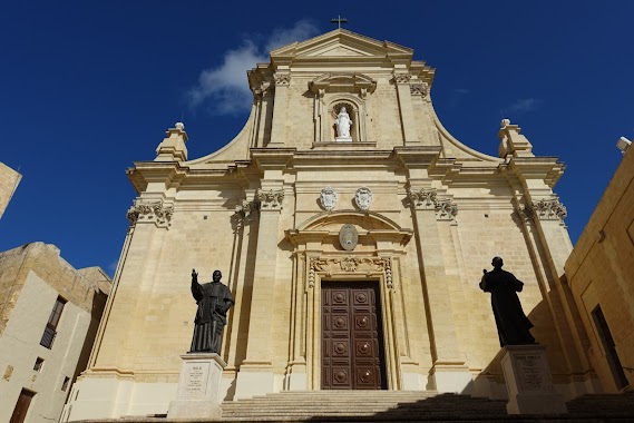 L-arloġġ taċ-Ċittadella, Author: Michael Azad