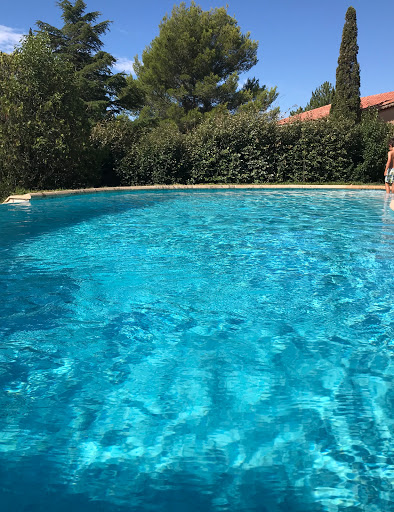 Photo de LN SERVICES, contrat de Nettoyage Piscine, particuliers, copropriétés