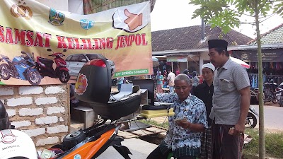 Photos of Aini Swalayan