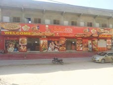 Italian Pizza Jamshoro hyderabad