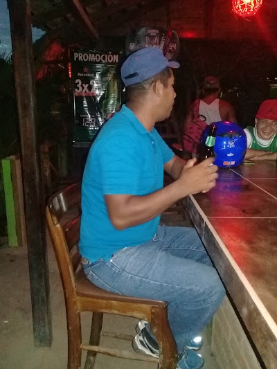 Photos of Amigos Bar Tola