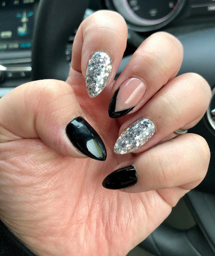 Lily's Nails & Beauty - Thumbnail