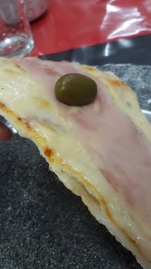 Pizza Gigante Libre, Author: Germán Casarotto