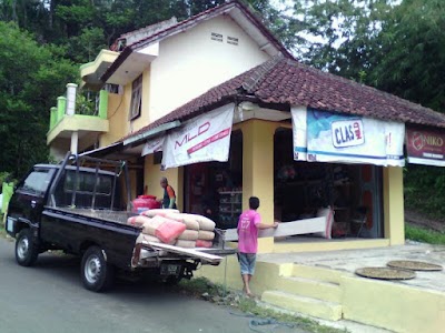 Photos of Kurnia Jaya Citamiang