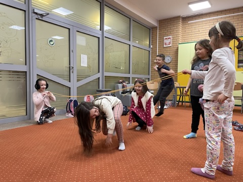 Edukacyjne warsztaty szkolne dla dzieci Warszawa - zajęcia pozalekcyjne - Umiejętności Przyszłości