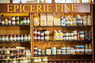 Photo n°4 de Cave et Halles de L'Ardéchoise à Largentière (Marché alimentaire)