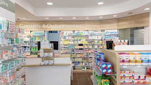 Photo n°3 de Pharmacie Piffeteau à Chalonnes-sur-Loire (Magasin de fauteuils roulants)