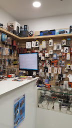 Photo n°3 de STRAS TELECOM - Centre de vente et réparation de téléphone portable (iPhone/iPad/Samsung) à Strasbourg (Service de réparation de téléphones)